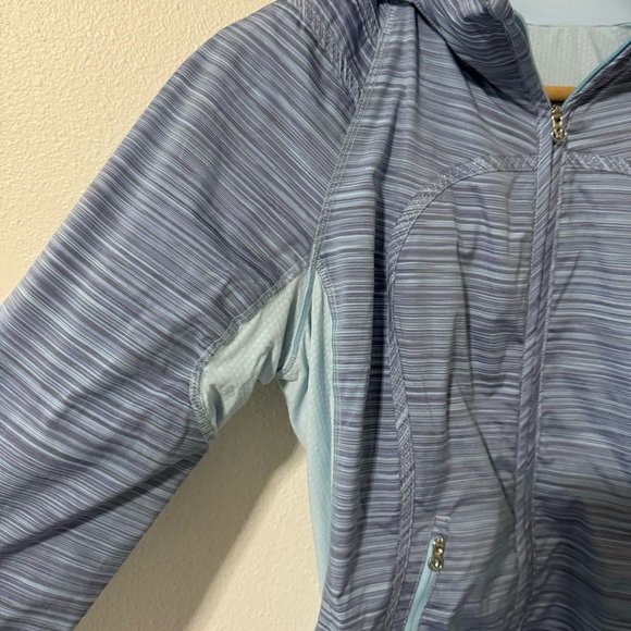Lululemon Run: Make A Break Jacket Twisted Stripe Caspian Blue / Caspian Blue-6 - Picture 5 of 14